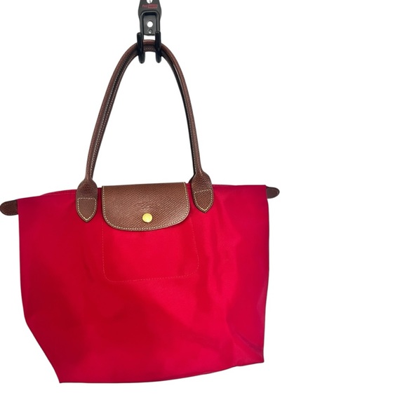 Longchamp Handbags - Longchamp tote medium